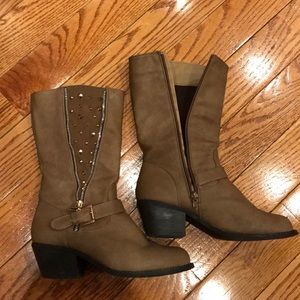 Tan ankle boots